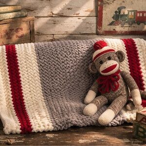 Cozy Chunky Knit Throw Blanket with Red Stripes